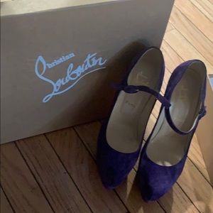 CHRISTIAN LOUBOUTIN DAFFODIL PUMPS